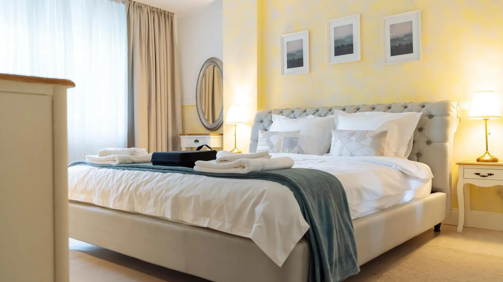 Herastrau Park Luxury Apartment Bukarest