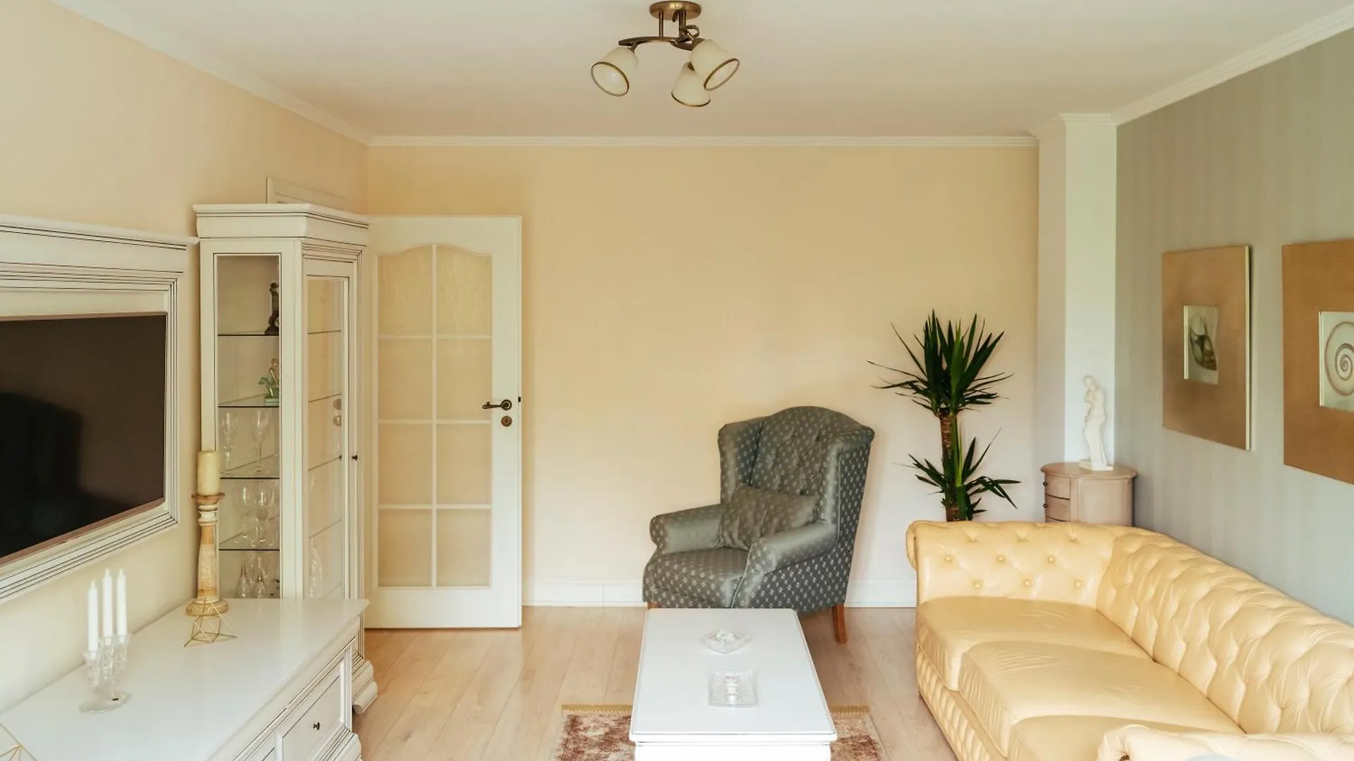 Herastrau Park Luxury Apartment Bukarest Rumänien