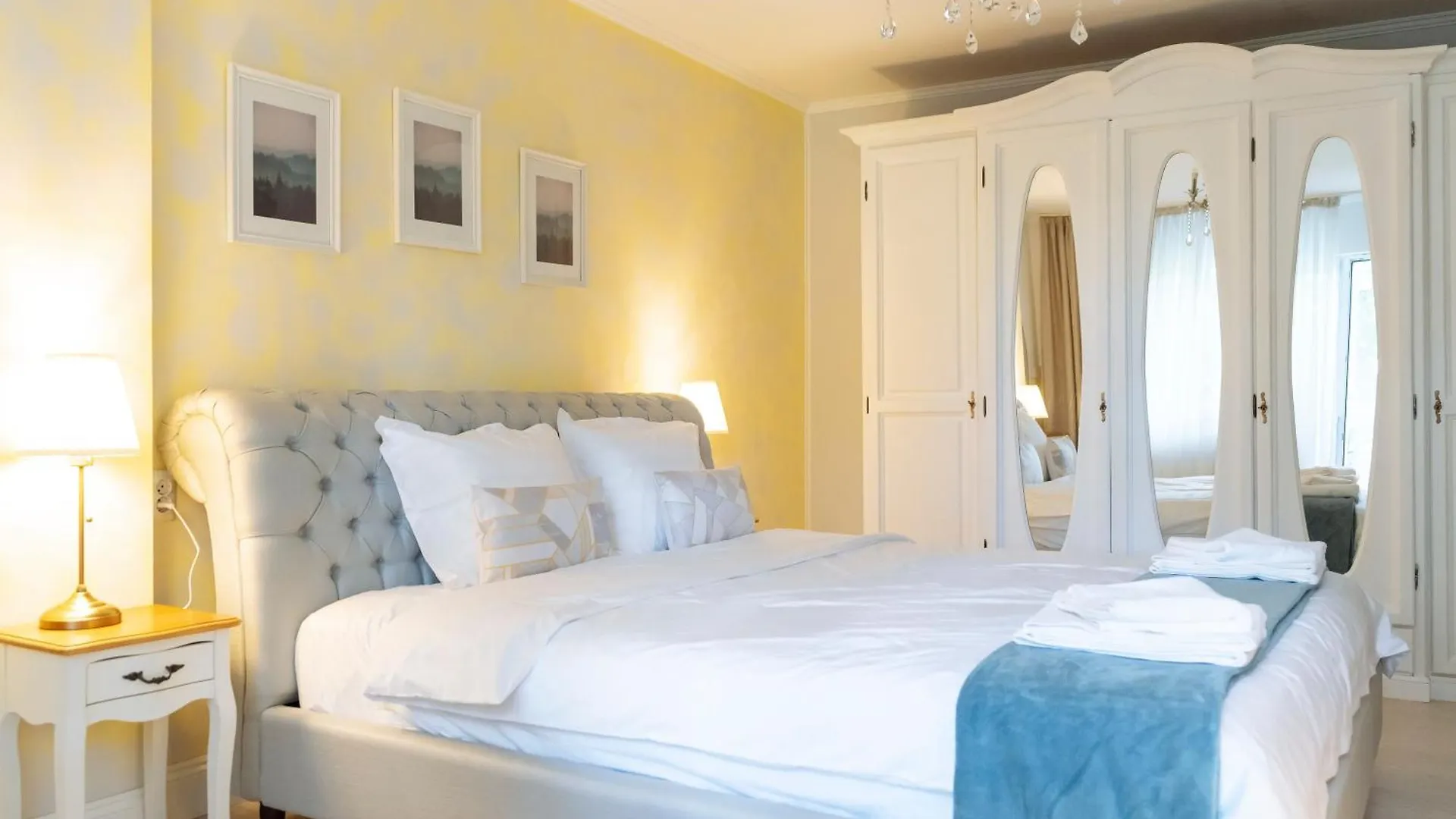 Herastrau Park Luxury Apartment Bucharest